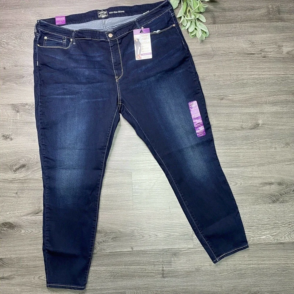 Signature by Levi Strauss Gold Women's sz 28L Dark Wash Mid-Rise Skinny Jeans